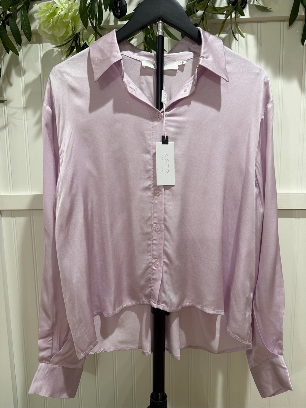 NWT! #934 ASTR The Label~ Lavender Satin Button-Down w Open Back GORGEOUS